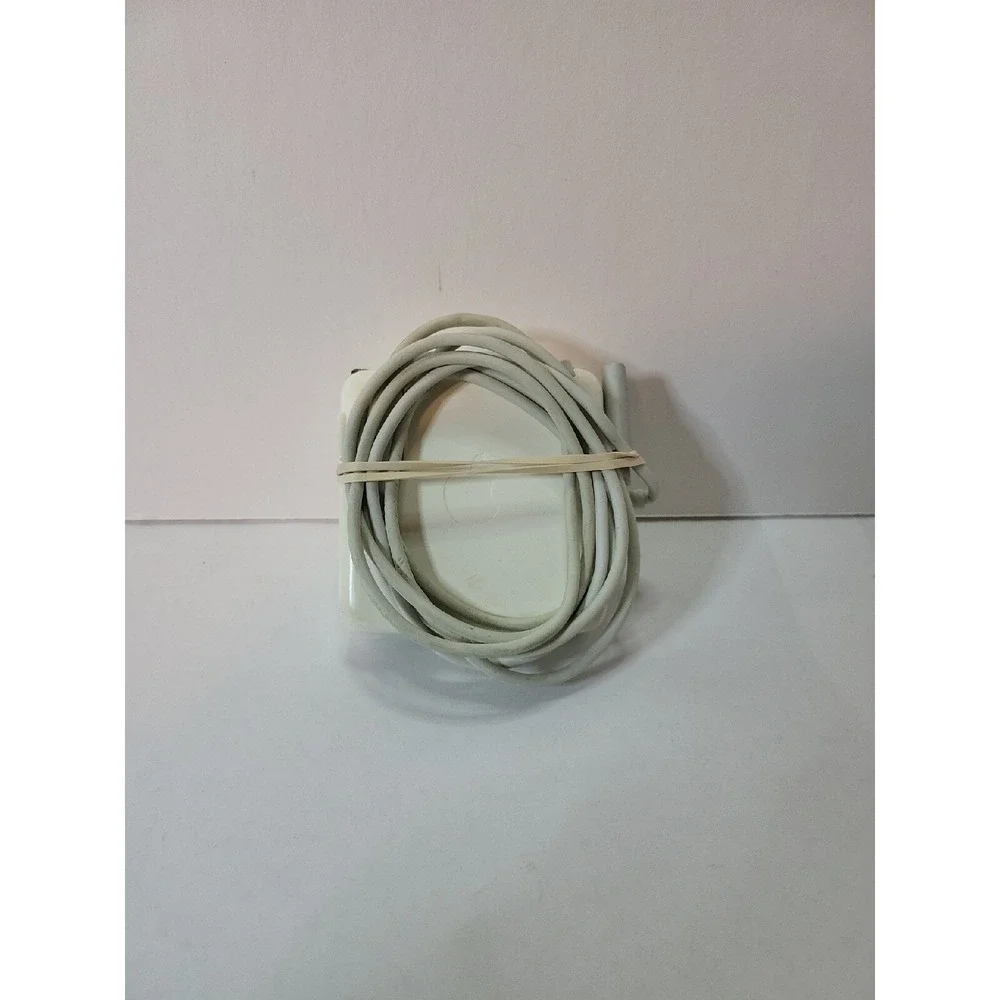 Apple A1344 60W MagSafe Power Adapter for MacBook and MacBook Pro